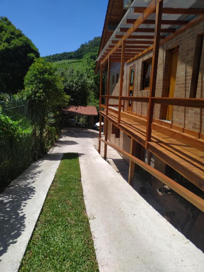 Homestay Casarao Do Vale Dos Vinhedos *