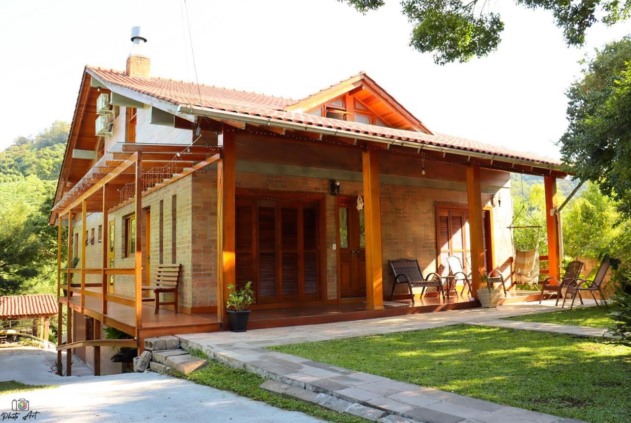 Homestay Casarao Do Vale Dos Vinhedos