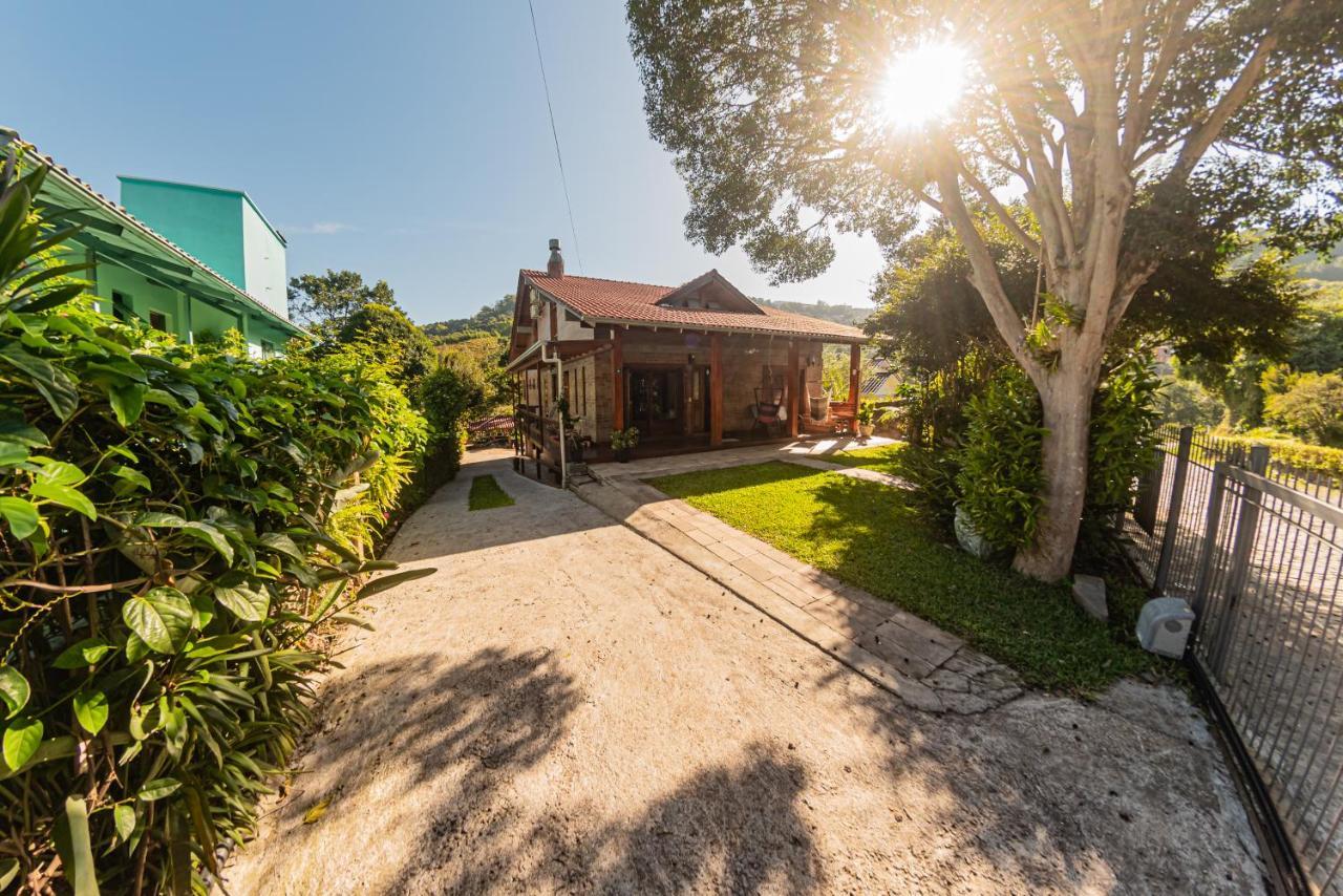 Casarao Do Vale Dos Vinhedos Homestay Bento Goncalves